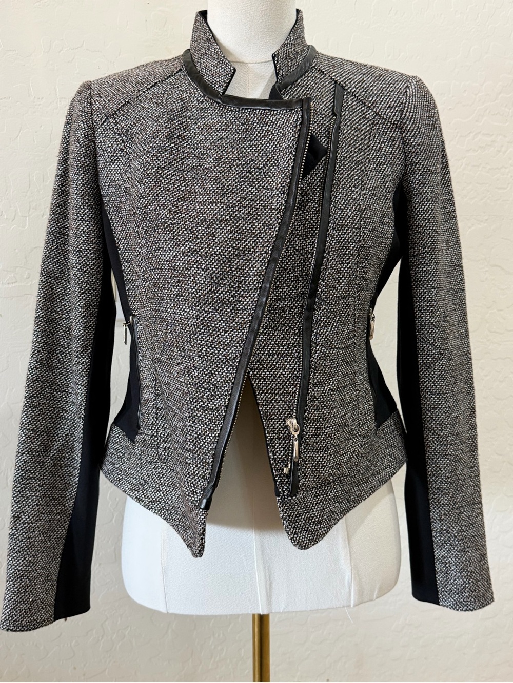 White Black Tweed Moto Jacket Size 4 Asymmetrical Zip Faux Leather Trim